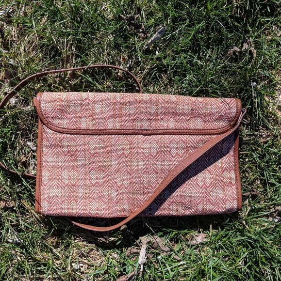 Levi's Crossbody - Picture 5 of 6